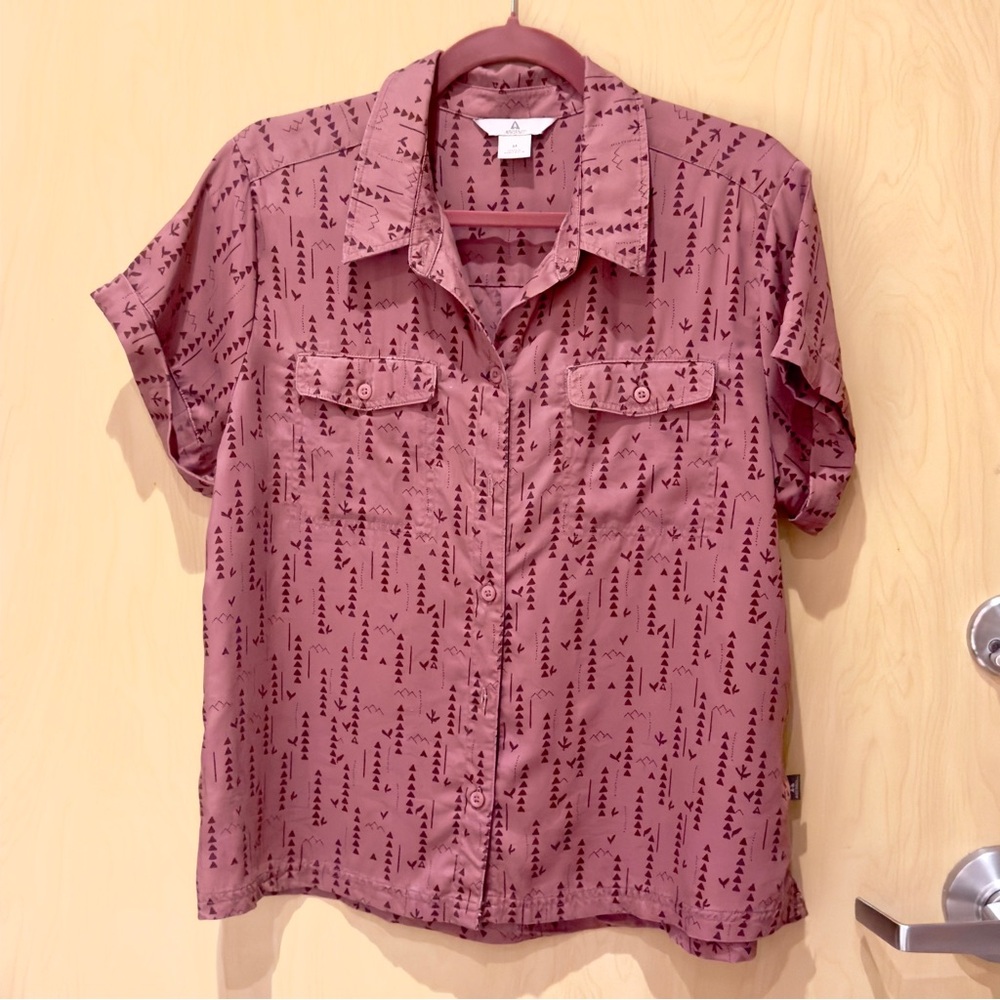 Ascend active button down top, mauve geometric pattern, sz M